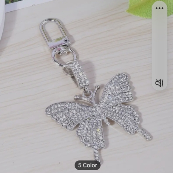 NWT Silver Rhinestone Butterfly 🦋 keychain/bag charm. - Picture 3 of 3